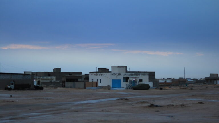 photographie de paysage avec maisons en Mauritanie